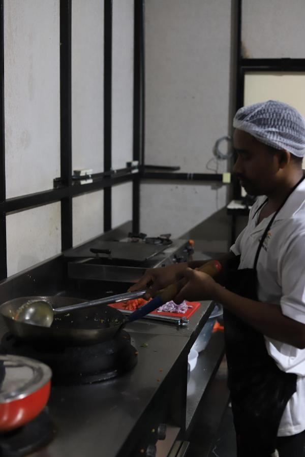 Seeheim Resorts Athirappilly Esterno foto